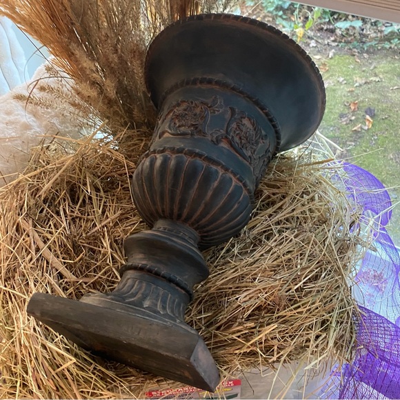 Gorgeous Quality Large Vintage Planter Live/Silk Topiary,Plants Or Dried Floral - Picture 7 of 14